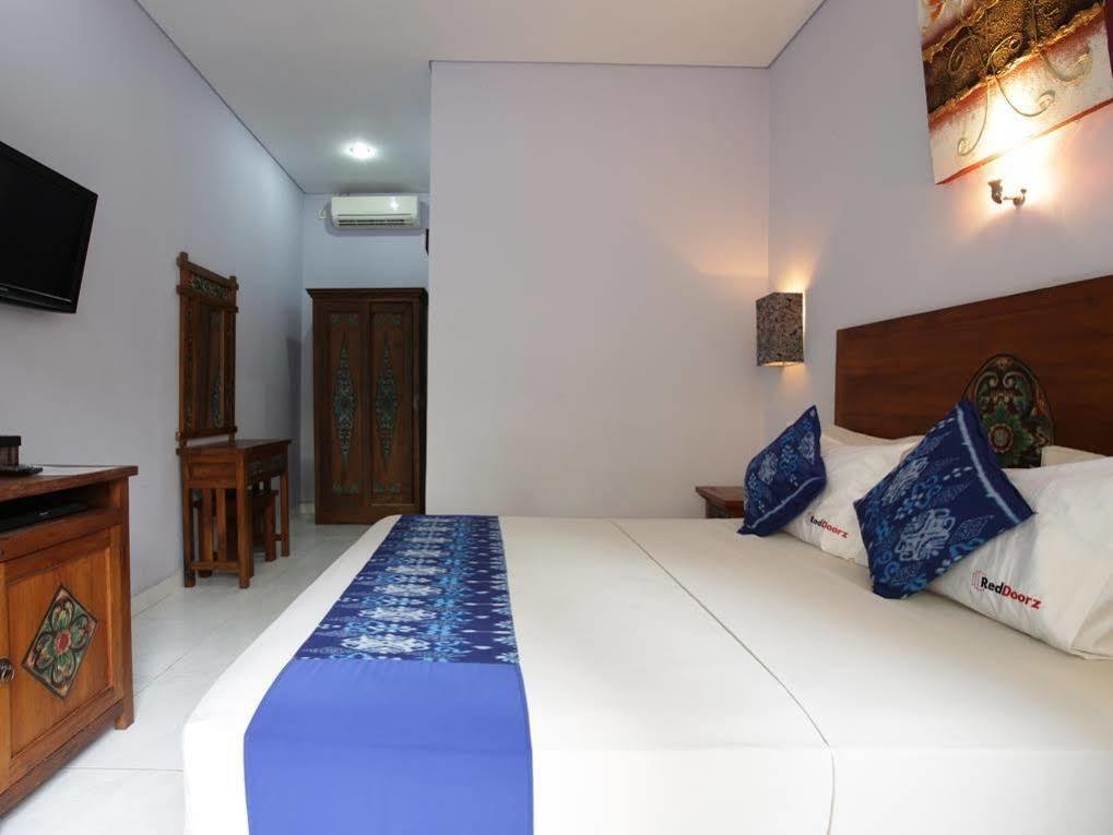 Reddoorz @ Pantai Cemara Sanur Hotell Exteriör bild